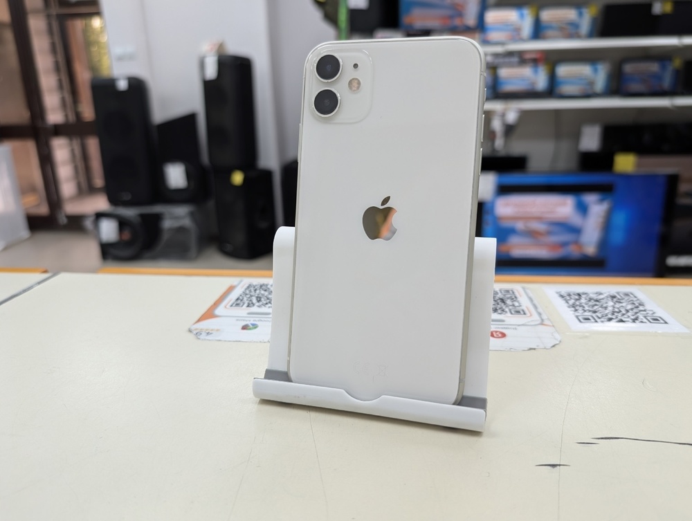 Смартфон Apple iPhone 11 128Gb