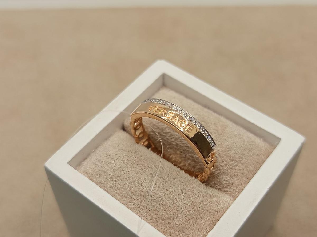 1106126 КОЛЬЦО С КАМНЯМИ (Au 585)