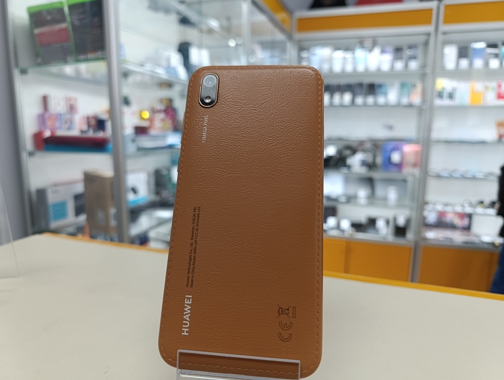 Смартфон Huawei Y5 (2019) 2/32