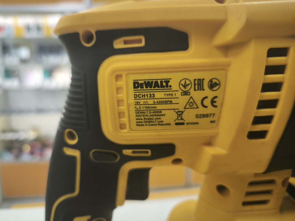 Перфоратор Dewalt 18V