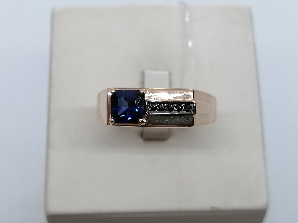 КОЛЬЦО ПЕЧАТКА Сапфир с камнями (Au 585)