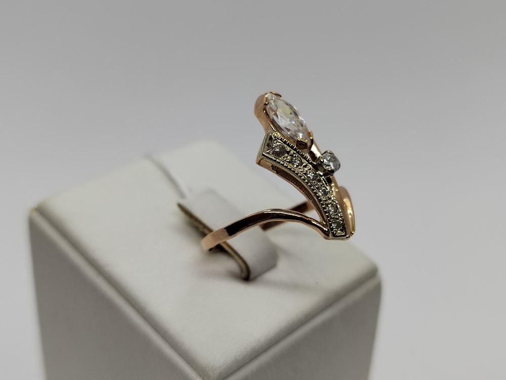 КОЛКМИ585 КОЛЬЦО С КАМНЯМИ (Au 585)