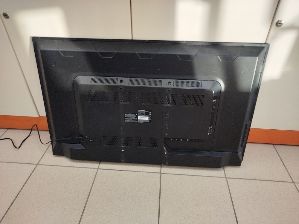 LED Телевизор Panasonic TX-43DR300ZZ
