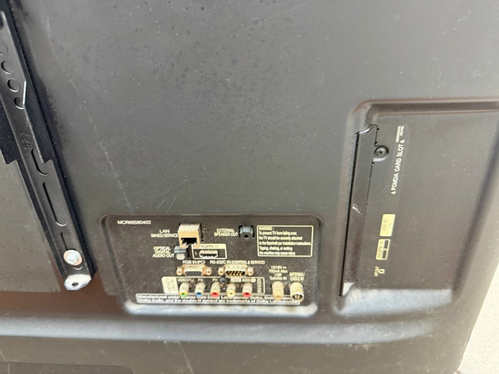 LED Телевизор LG 43LV340C