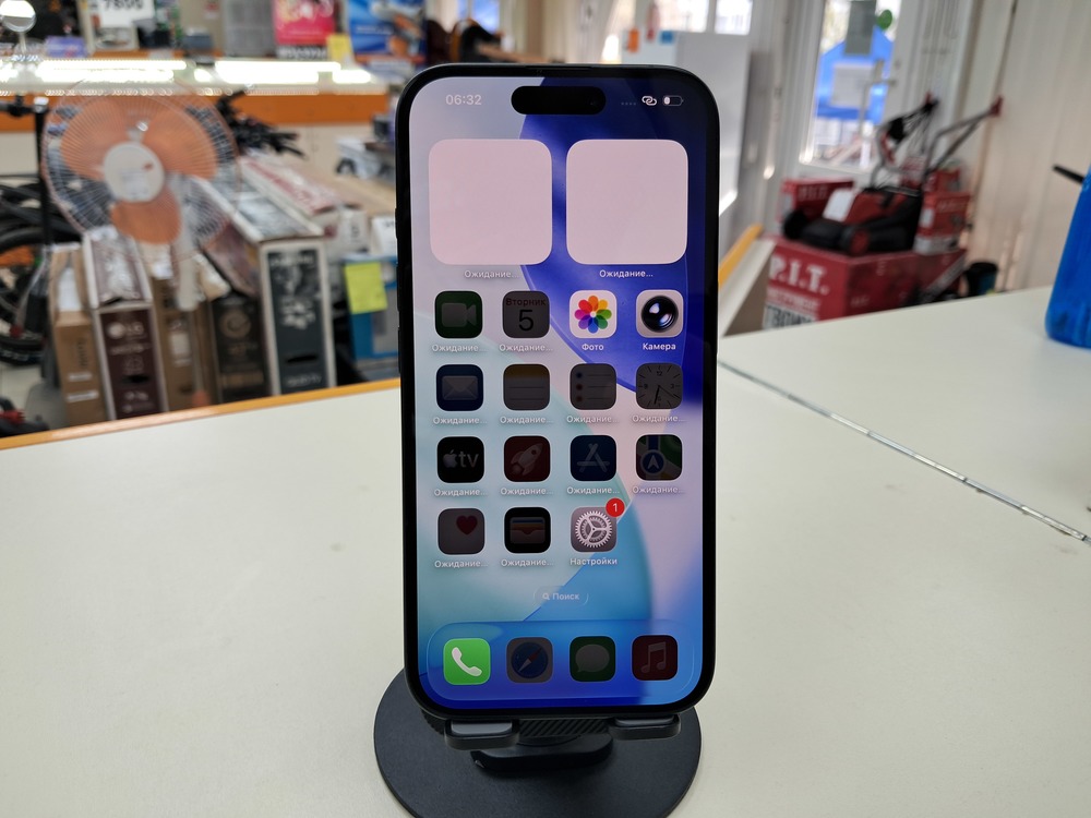 Смартфон Apple Iphone 16 256Gb