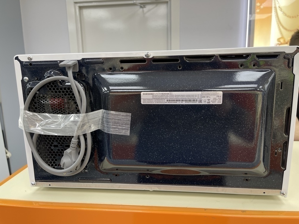 Микроволновая печь Samsung MS23K3614AW/BW