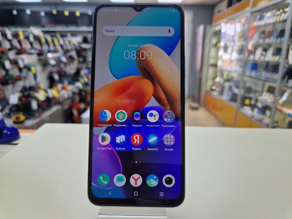 Смартфон Vivo Y35 4/64