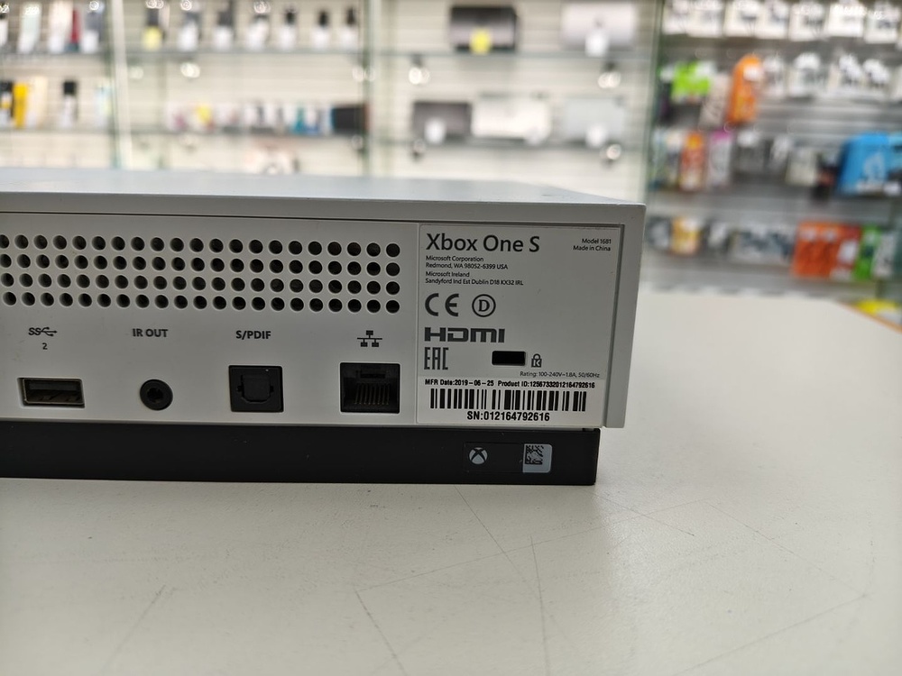 Игровая приставка Xbox One S 1TB