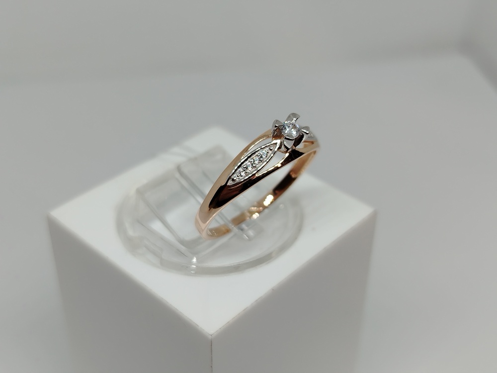 КОЛЬЦО С КАМНЯМИ (Au 585)