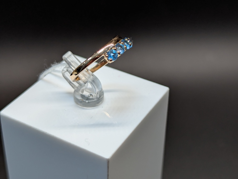 КОЛКМИ585 КОЛЬЦО С КАМНЯМИ (Au 585)