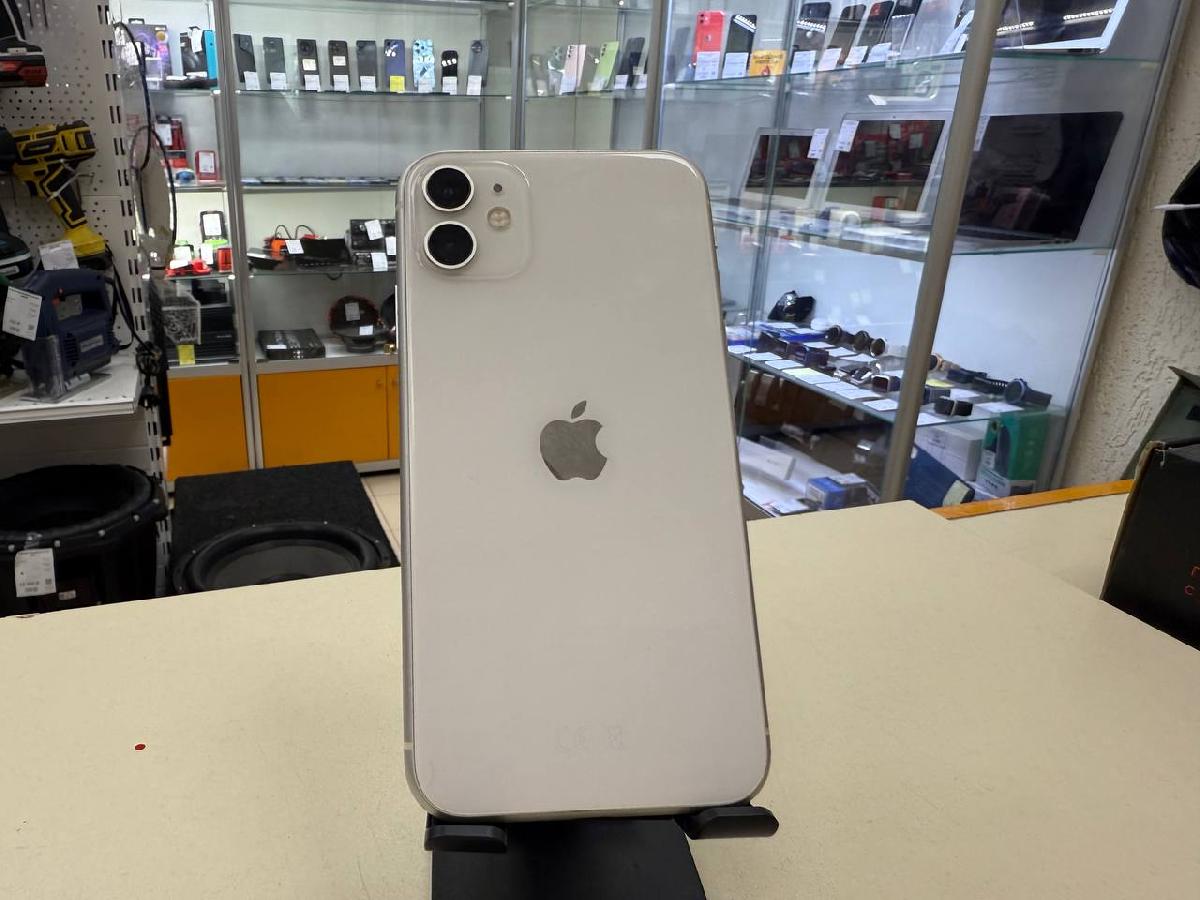 Смартфон Apple iPhone 11 128Gb