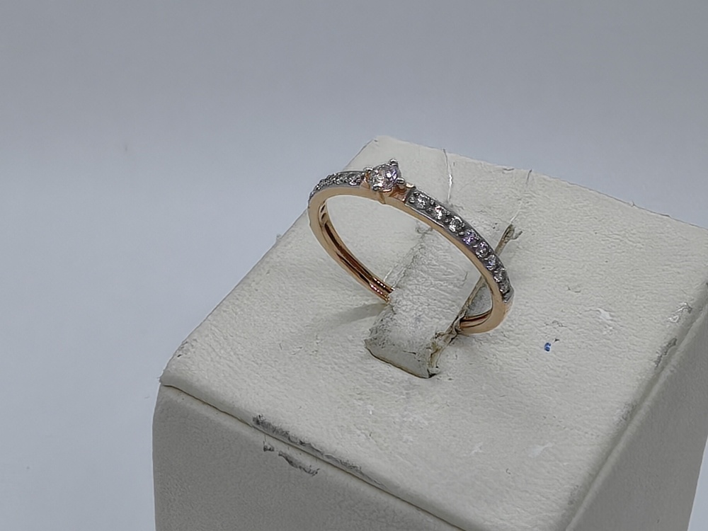 КОЛЬЦО С КАМНЯМИ (Au 585)