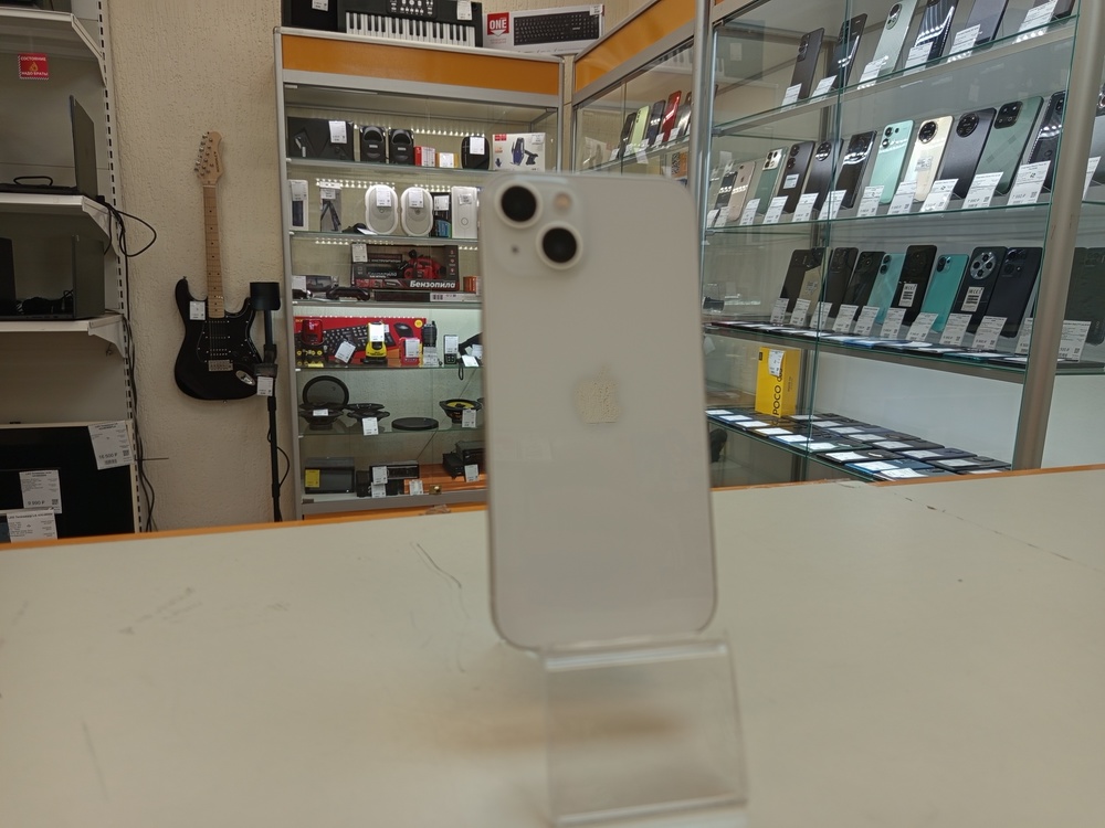 Смартфон Apple iPhone 13 256Gb