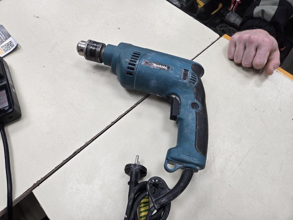 ДРЕЛЬ-ШУРУПОВЕРТ MAKITA HP1620