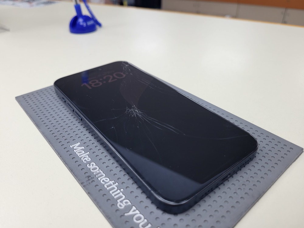 Смартфон Apple iPhone 15 Pro Max 256Gb