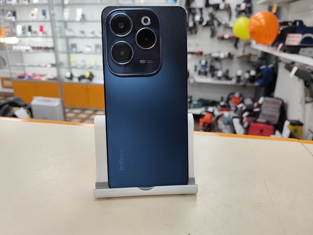 Смартфон Infinix HOT 40 8/256