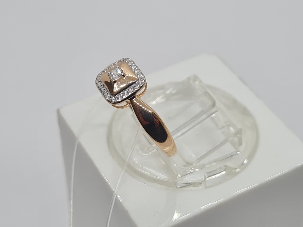 КОЛЬЦО С КАМНЯМИ (Au 585)