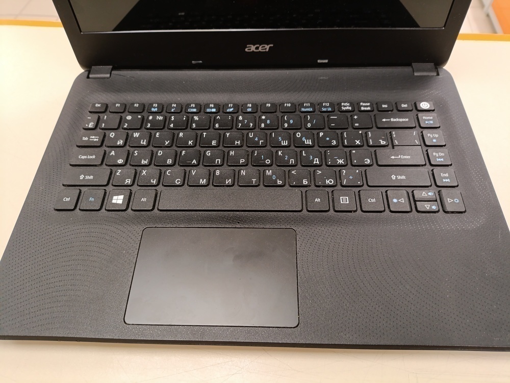 Ноутбук Acer; A6-7310, Radeon R4 series, 6 Гб, 512 GB, Нет