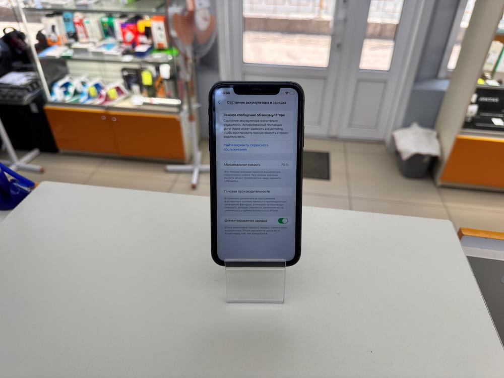 Смартфон Apple iPhone 11 64Gb