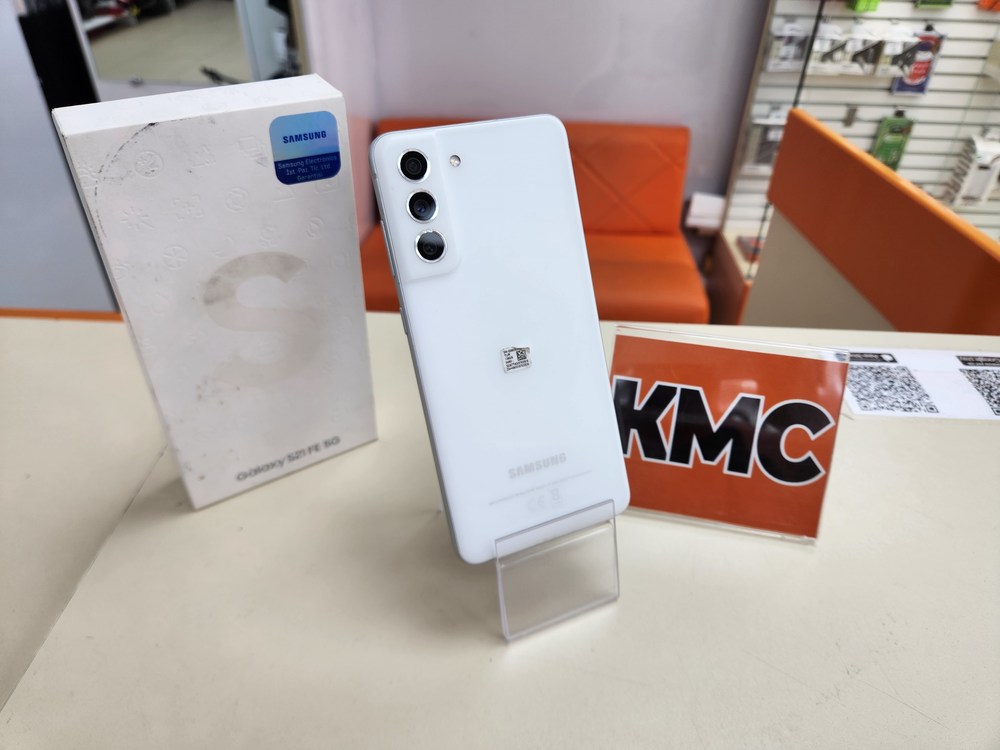 Смартфон Samsung Galaxy S21 FE 5G 8/128