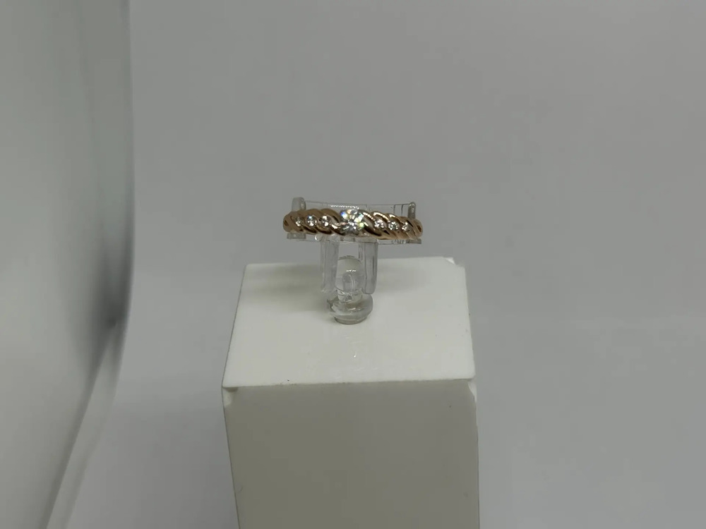 КОЛЬЦО С КАМНЯМИ (Au 585)