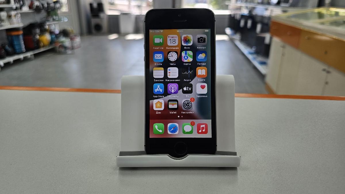 Смартфон Apple iPhone 5SE 32Gb