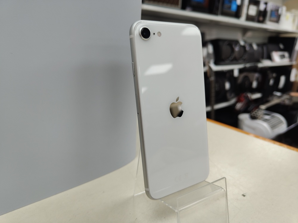 Смартфон Apple iPhone SE 2020 64Gb