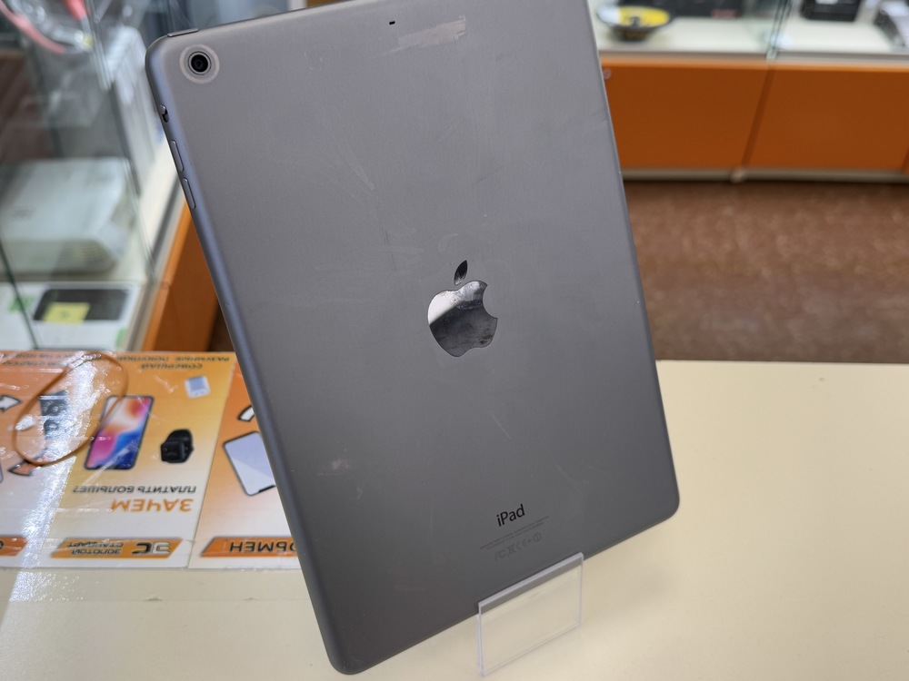 Планшет iPad AIR 64GB