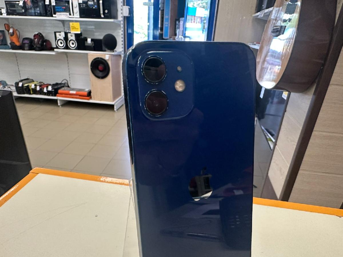 Смартфон Apple iPhone 12 64Gb