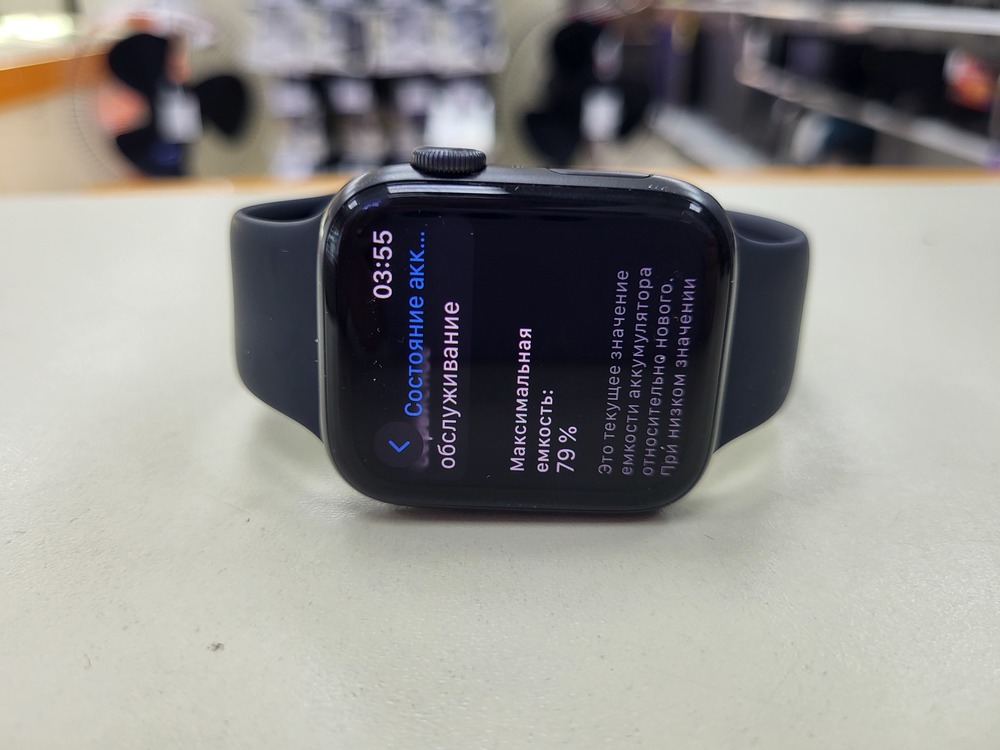 Смарт-часы Apple Watch Series 5 44 мм