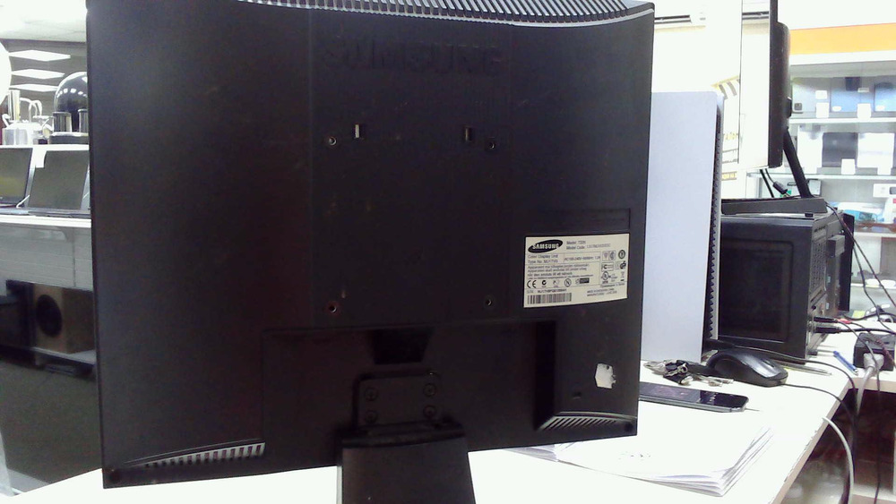 Монитор Samsung 720N