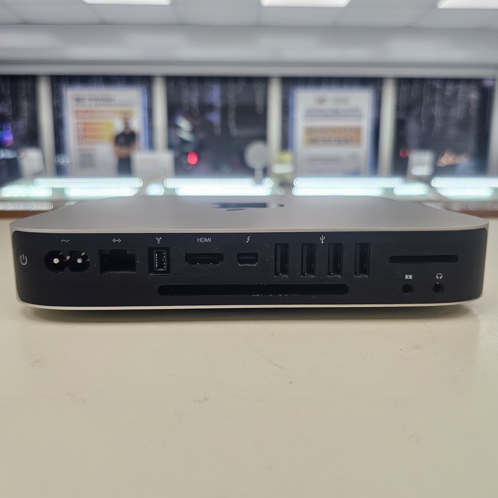 Неттоп Mac mini 2011;
