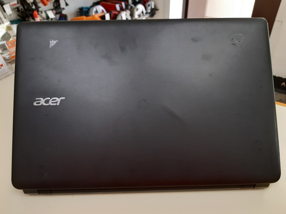 Ноутбук Acer E1-522; A6-5200, Radeon HD 8400, 4 Гб, Нет, 320 Гб