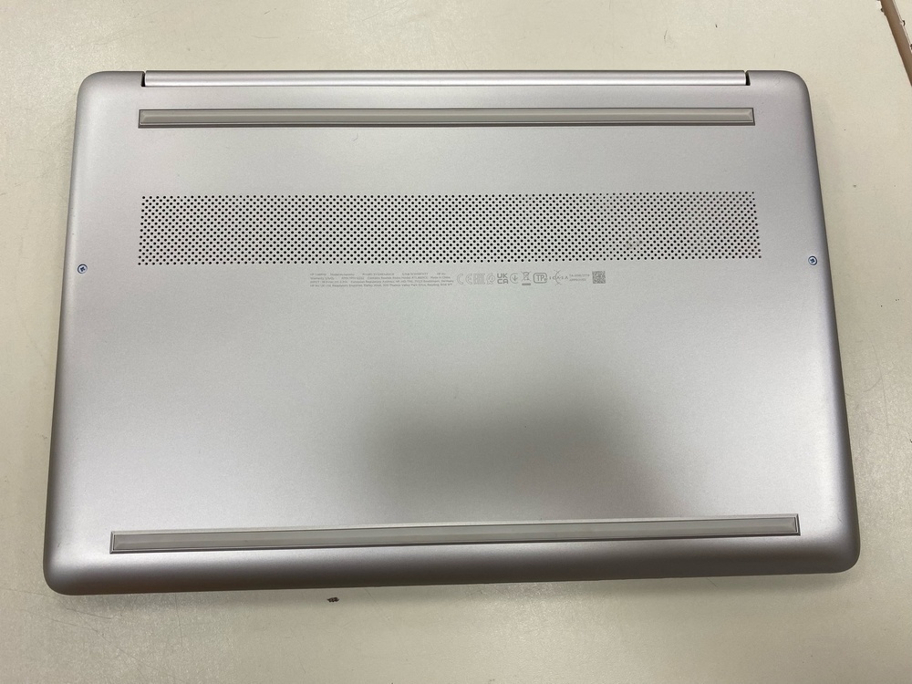 Ноутбук HP; Core i3-1005G1, Intel UHD Graphics, 8 Гб, 256 Гб, Нет