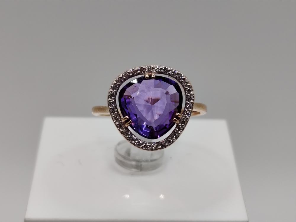 КОЛКМИ585 КОЛЬЦО С КАМНЯМИ (Au 585)