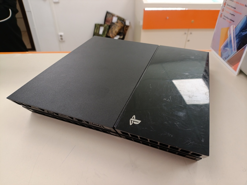 Игровая приставка PlayStation 4 FAT 500GB