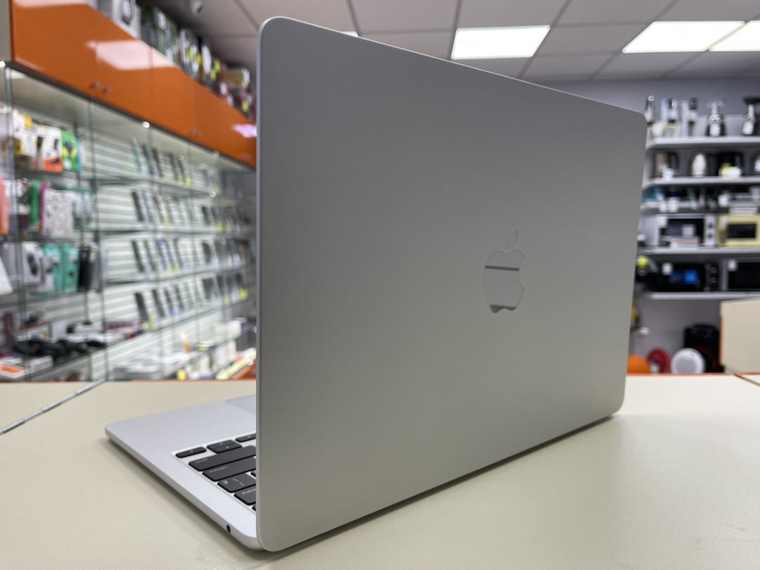 Ноутбук Apple Macbook Air M2 2022 8/512