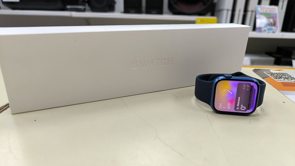 Смарт-часы Apple Watch Series 7 45mm