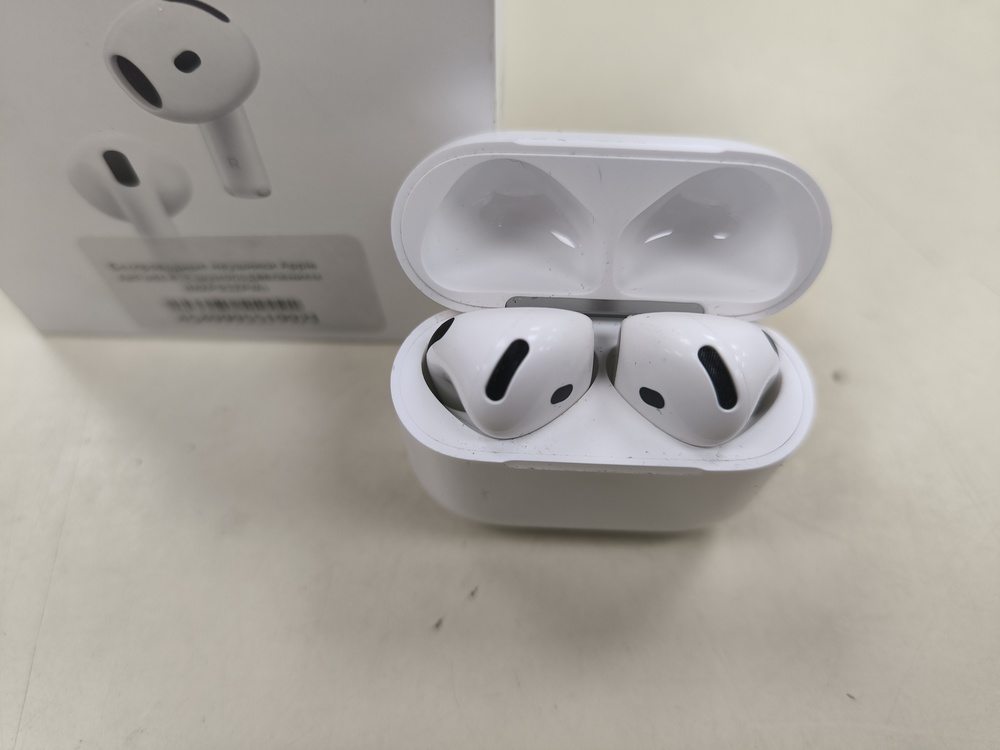 Наушники беспроводные Apple AirPods 4 с ANC
