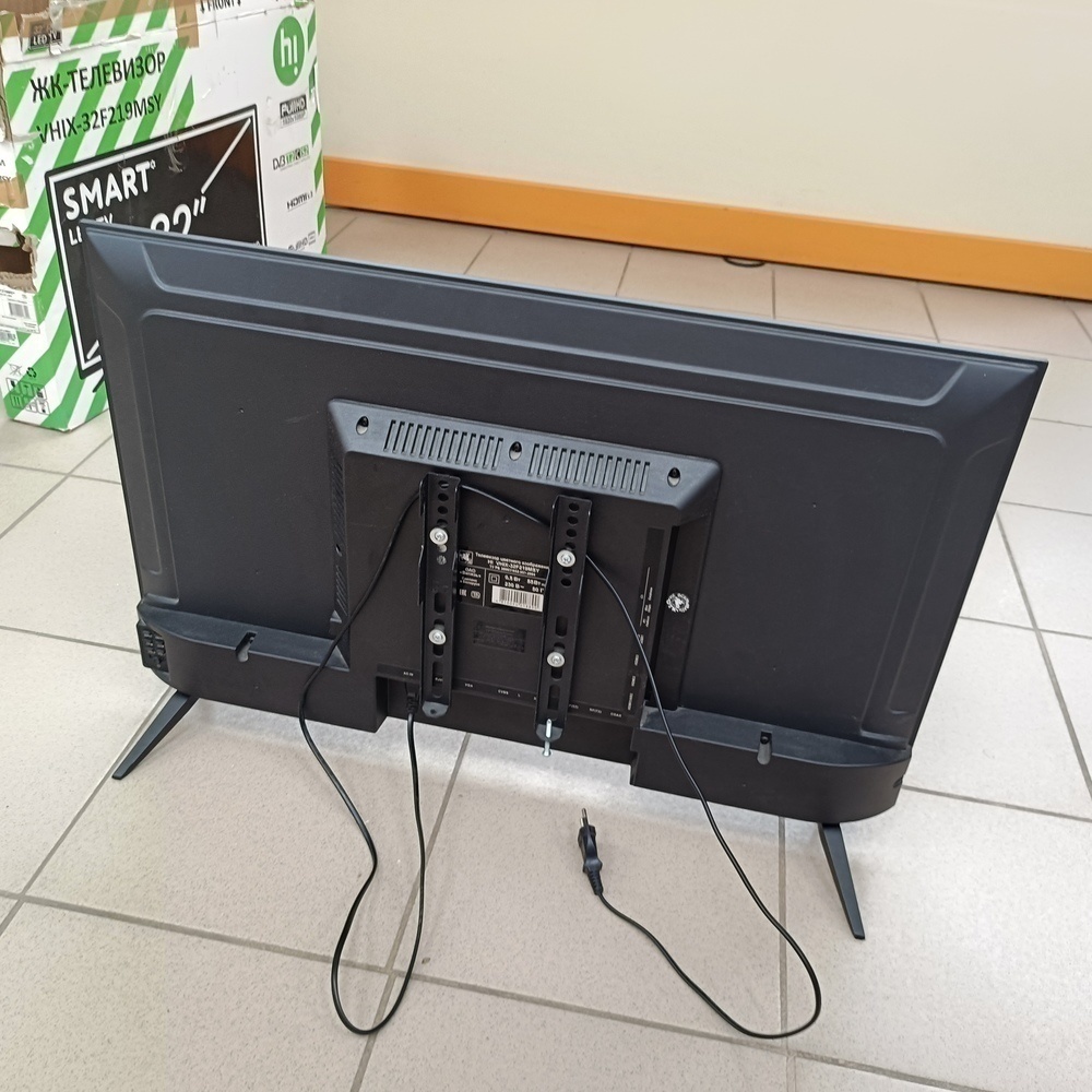 LED Телевизор HI VHIX-32F219MSY