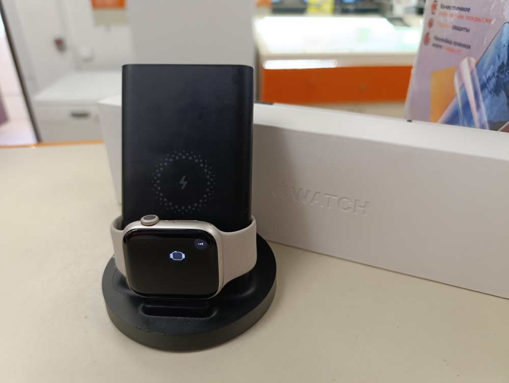 Смарт-часы Apple Watch Series 7 45mm