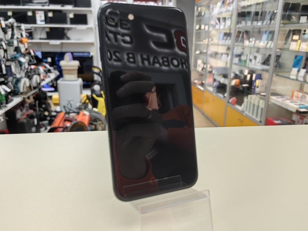 Смартфон Apple Iphone SE 2022 64GB