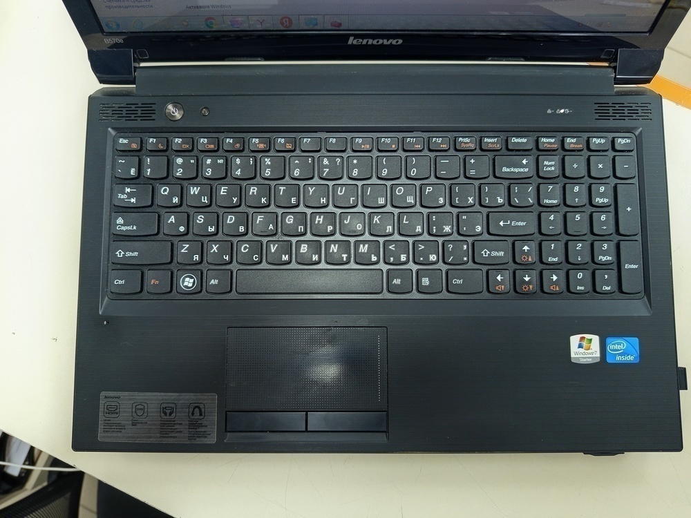 Ноутбук Lenovo; Celeron B800, HD Graphics, 2 Гб, Нет, 240 Гб