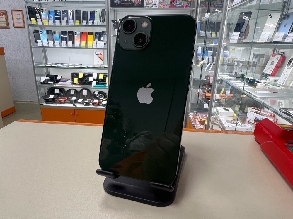 Смартфон Apple iPhone 13 128Gb