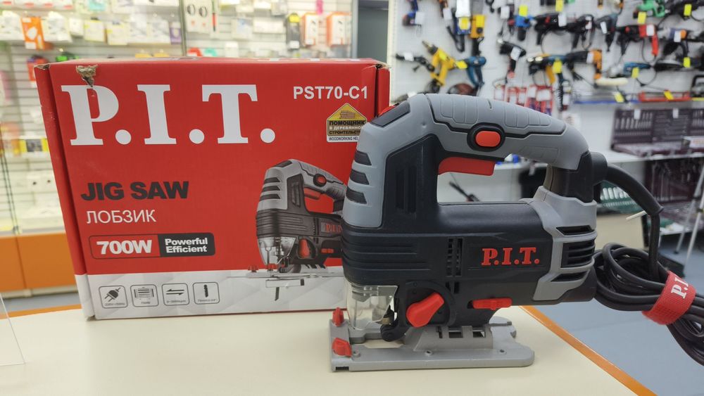 Лобзик P.I.T. PST70-C1
