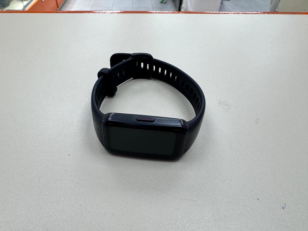 Смарт-часы Honor Band 6