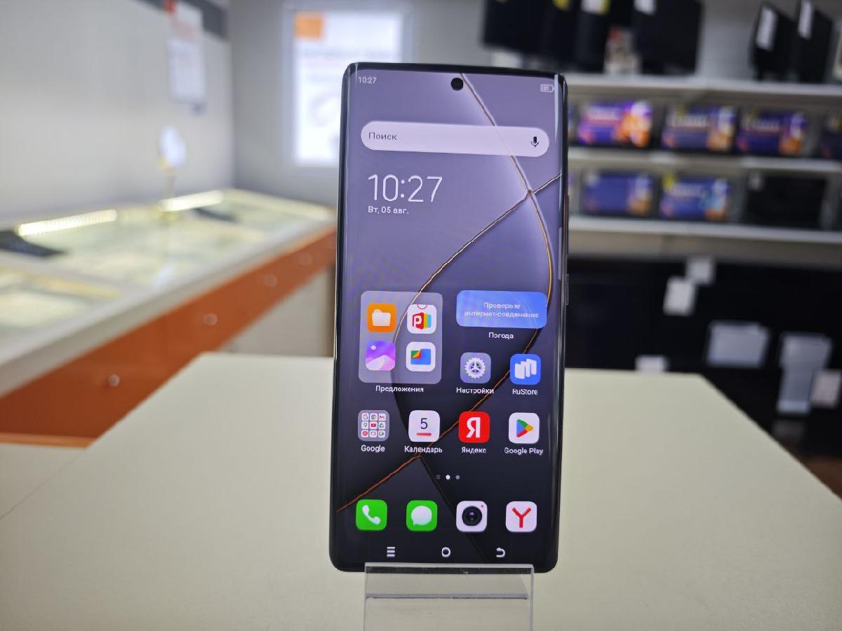 Смартфон Tecno Spark 20 Pro+ 8/256