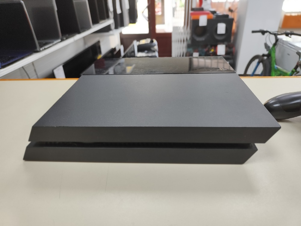 Игровая приставка PlayStation 4 FAT 500GB