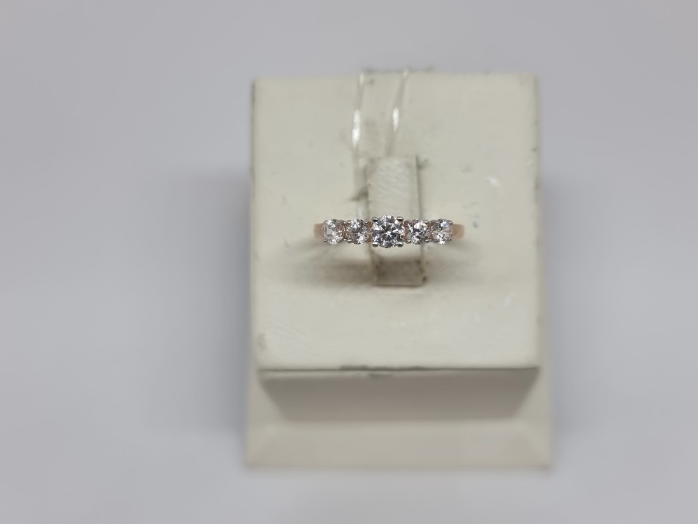 КОЛЬЦО С КАМНЯМИ (Au 585)