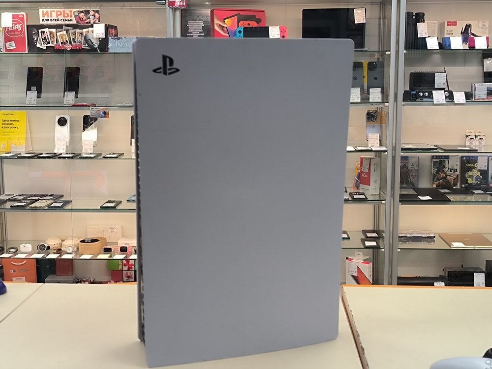 Игровая приставка PlayStation 5 825Gb (С дисководом)